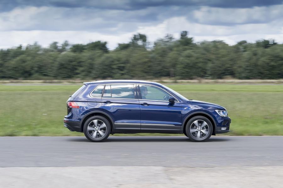  Volkswagen Tiguan 2016 года  (UK) (фото 12 из 40)